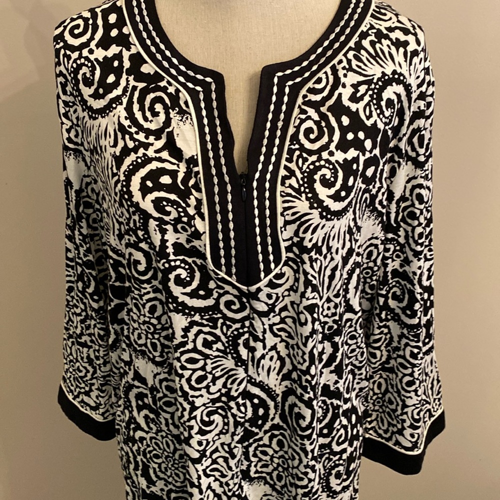 Noire Jasmine Rose top